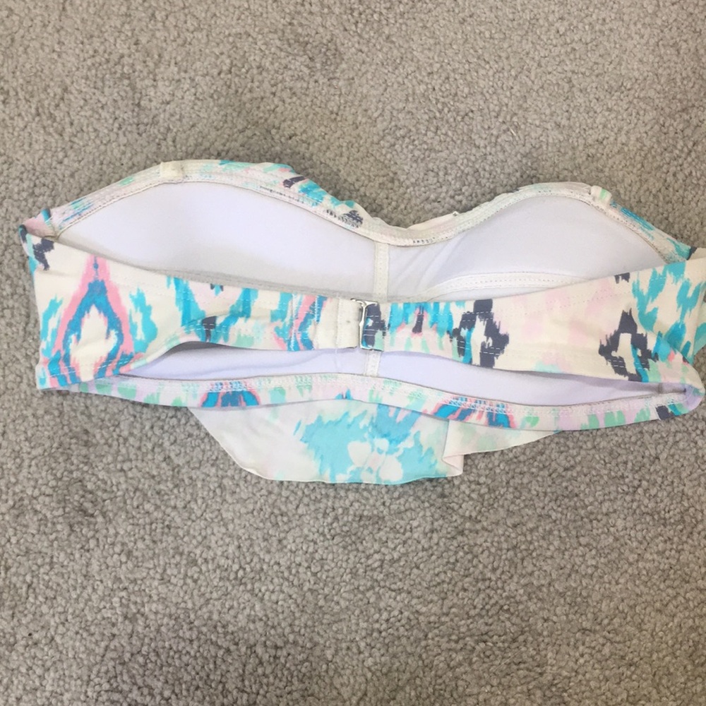 Multicolored Bando Ruffled top - Picture 2 of 2
